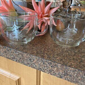 Starbucks 2014 Etched Clear Glass Mug/Coffee Cup 17 Ounce Pine Trees